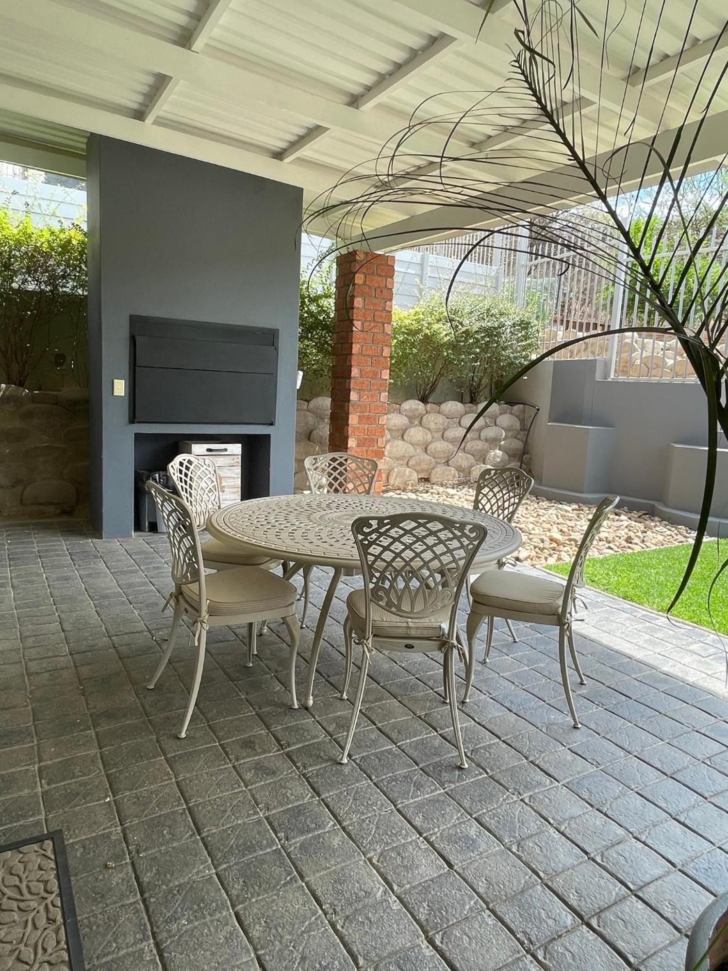 City Comfort Self Catering Windhoek Bagian luar foto